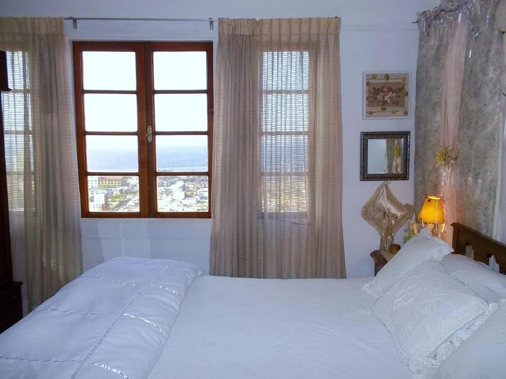 The Grand House Bed & Breakfast Valparaiso Bilik gambar